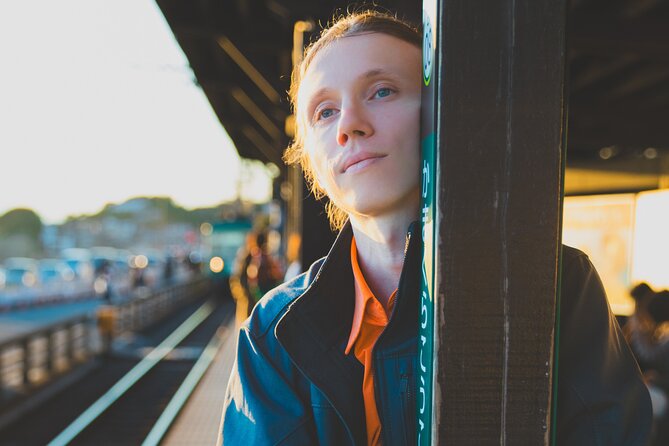 Kamakura Tour With Pro Photographer: Anime Train & Fuji Sunset - Personalized Portraits and Memories