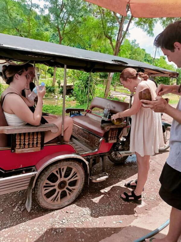 Kampot Countryside include Pepper farm,Kep crab market beach - Key Points
