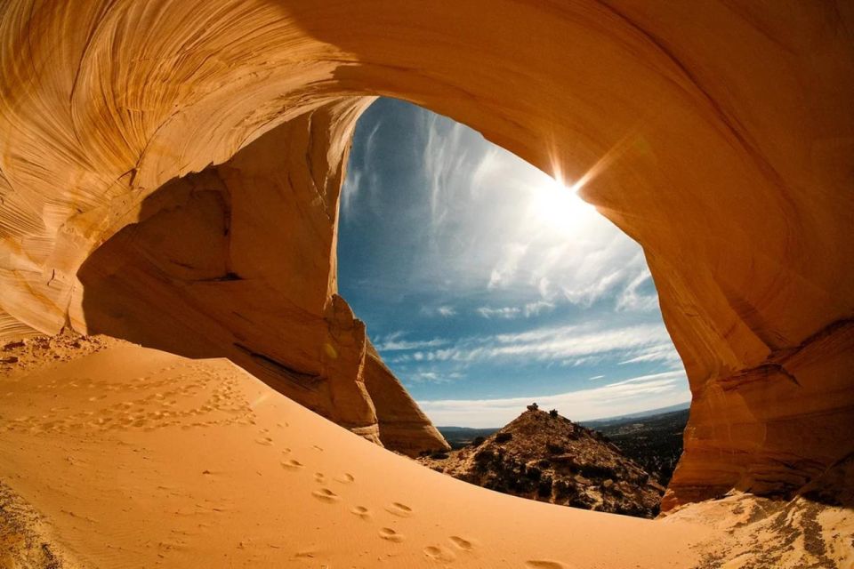 Kanab: Peek-a-Boo Canyon, The Great Chamber, and Hoodoo Tour - Activity Description