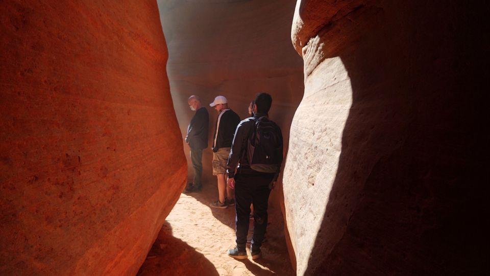 Kanab: Peek-a-Boo Slot Canyon Value Tour - Key Points