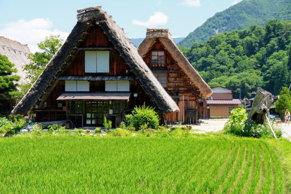 Kanazawa to Shirakawago: Half-Day Tour - Return to Kanazawa