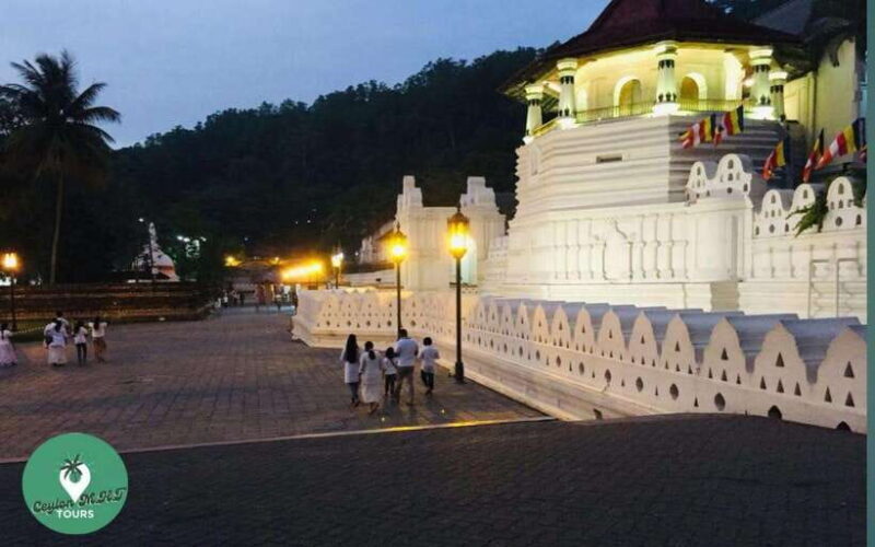 Kandy: City Explore with Local guide By Mini Van - Why This Tour Is Worth Considering  