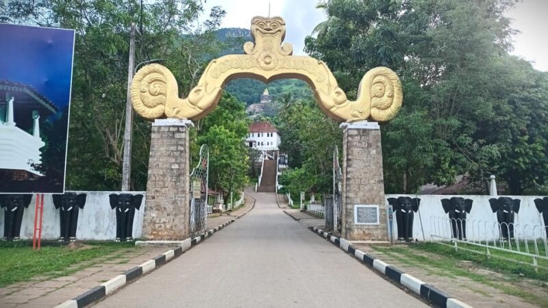 Kandy; Excursion to Visit Matale Alu Viharaya & Hindu Kovil - Cultural Experience