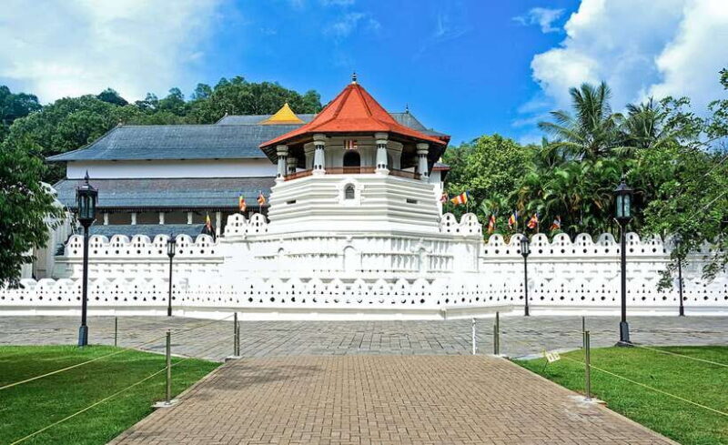 Kandy Private City Tour With Local Guide - Cultural Highlights and Authentic Experiences