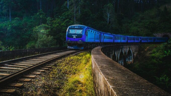 Kandy: Scenic Train Tickets to Ella - Official Reservation Channels