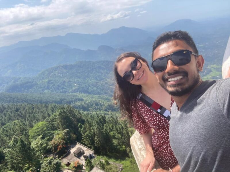 Kandy to Ambuluwawa by Tuk Tuk - Itinerary Highlights