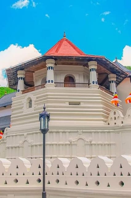 Kandy: to Ambuluwawa Tower and Tea Exploration by Tuk Tuk - Frequently Asked Questions