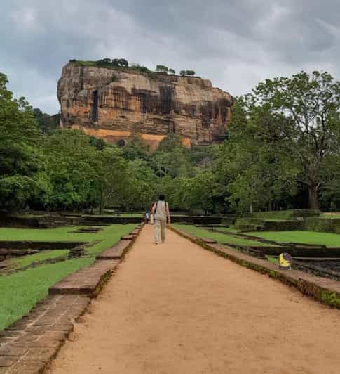 Kandy to Sigiriya Daytours - Itinerary Highlights