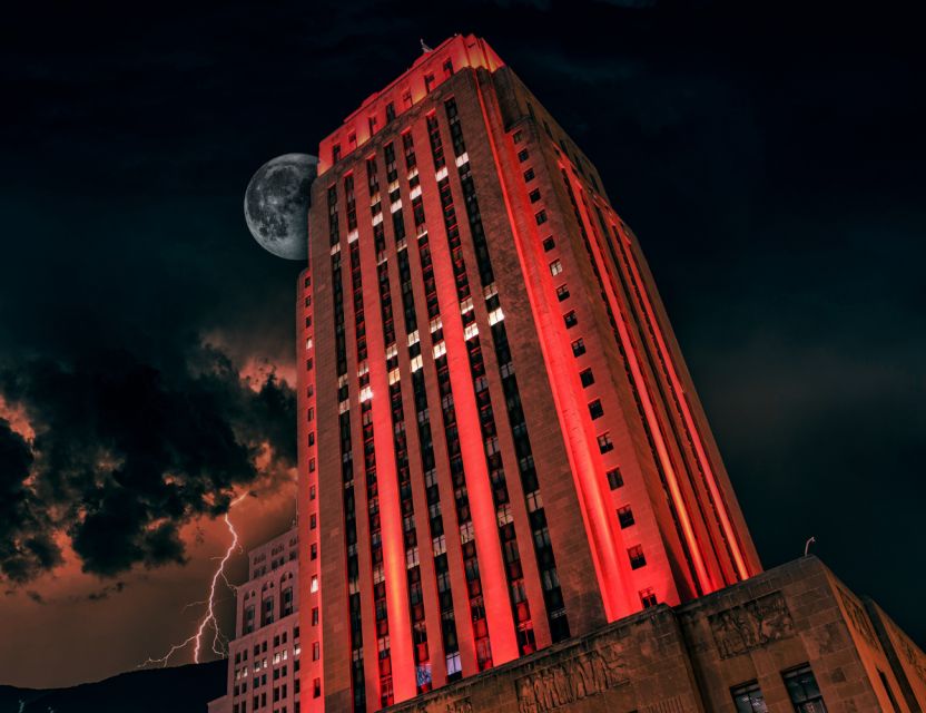 Kansas City: Midwest Spirits Haunted Walking Tour - Investigating a Workplace Murder