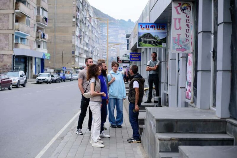 Kapan Walking Art Tour - Key Points