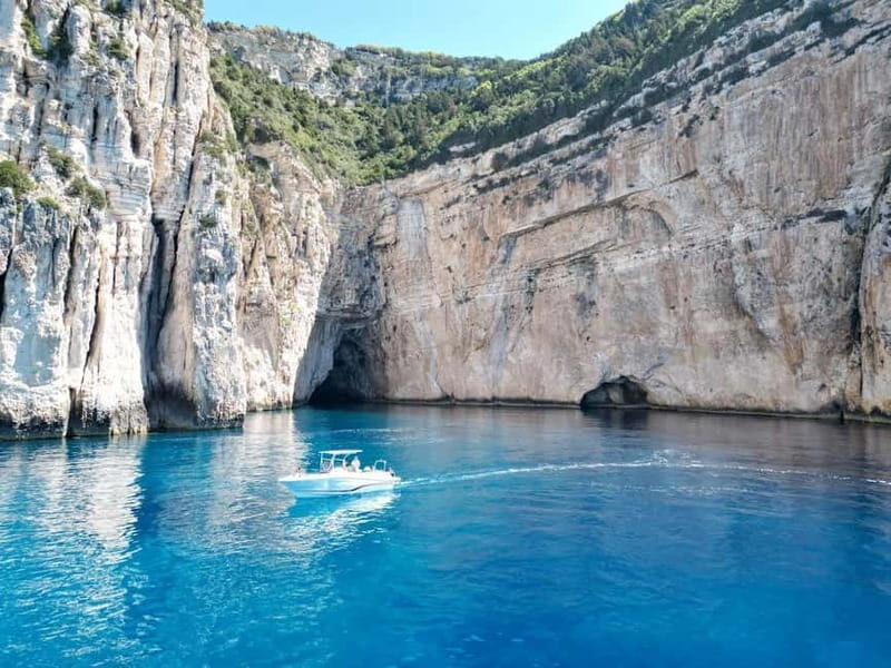 Karavostasi: Private Cruise to Paxos, Antipaxos & Blue Caves - Why This Cruise Works Well