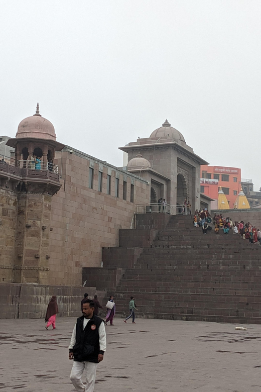 Kashi Vishwanath, Manikanka, Ganga Aarti - Tour Inclusions and Exclusions