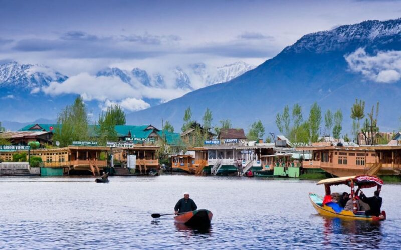 Kashmir Millennial Special Tour 4 Nights 5 Days - Day 1: Arrival and Sightseeing