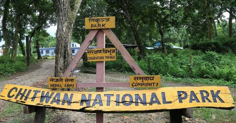 Kathmandu: 4-Days Unesco Sites & Wildlife Safari at Chitwan - Key Points