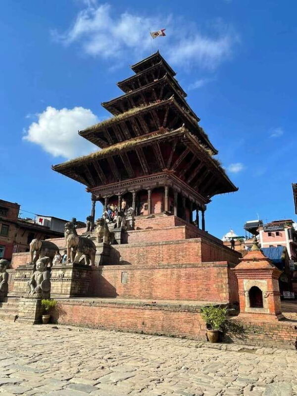 Kathmandu: Bhaktapur and Nagarkot Sunrise to Sunset Tour - Key Points