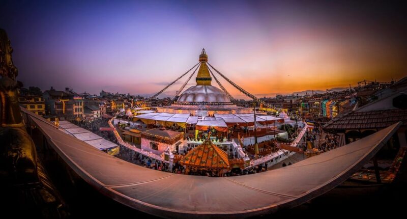 Kathmandu Walking Tour: Pashupatinath & Boudhanath - Discovering Boudhanath Stupa