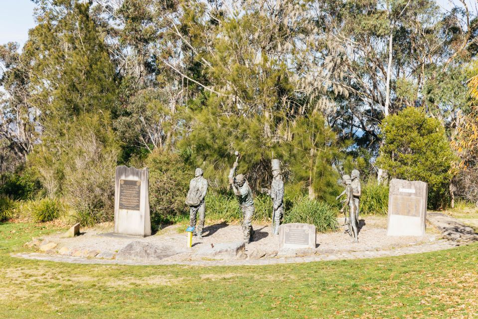 Katoomba: Lyrebird Hop-On Hop-Off and Scenic World Pass - Key Points