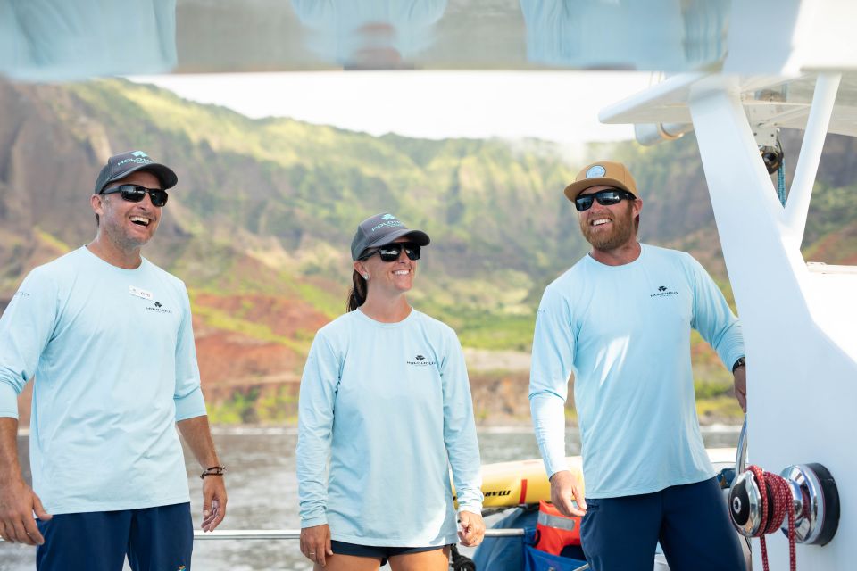 Kauai: Napali Coast Sunset Sailboat Tour With Dinner - Considerations and Restrictions