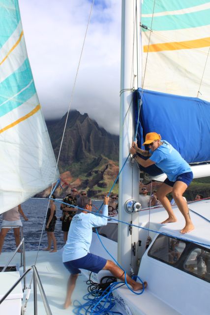 Kauai: Napali Coast Sunset Sailboat Tour With Dinner - Booking Information