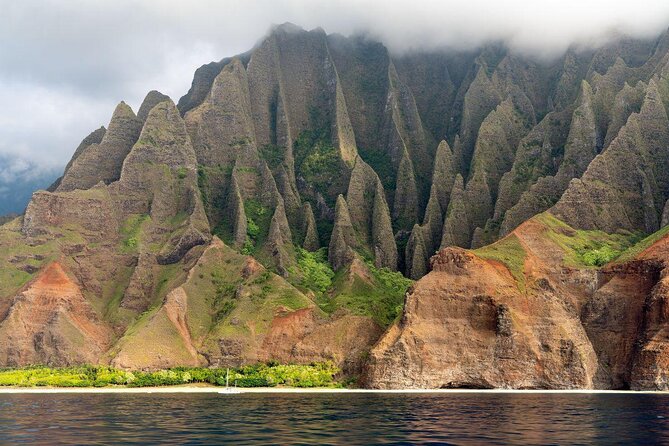 Kauais Ultimate Na Pali Coast Zodiac Snorkeling & Sea Cave Eco Adventure - Good To Know