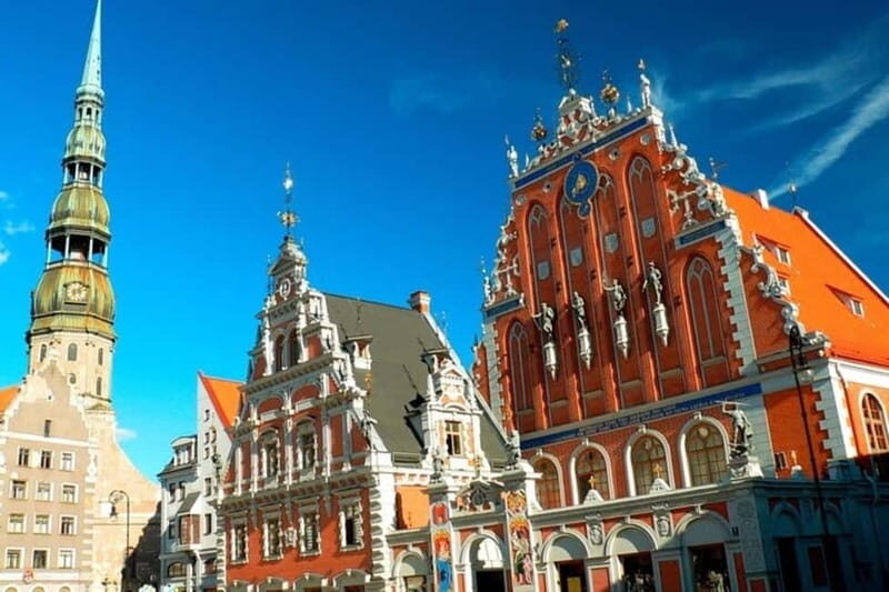 Kaunas : Sightseeing Walking Custom Tour with a Local Guide - Key Points