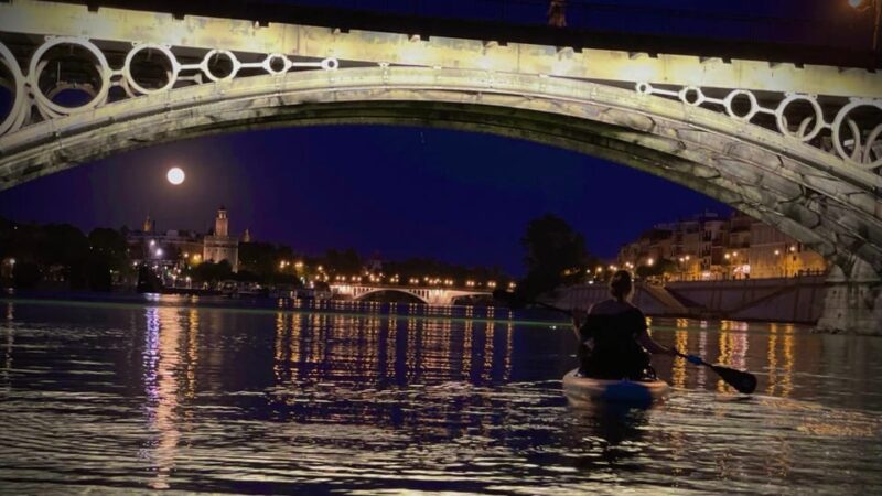 Kayak Full Moon: Historical Part, Triana & La Cartuja - Key Points
