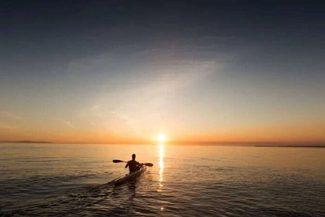 Kayak In Dubai Jumeirah Beach - With Free Transfer - Health and Accessibility Considerations