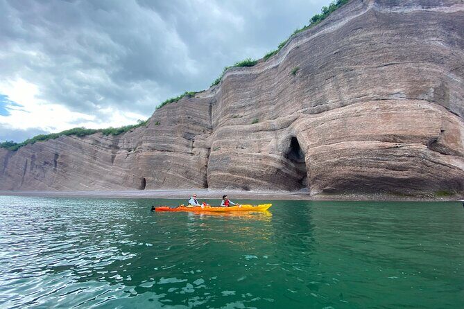 Kayak the Bay of Fundy Sea Caves - Who Should Consider This Tour?