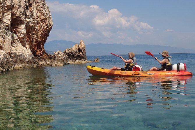 Kayak tour with snorkeling and marine biologist - A Closer Look: What to Expect from the Tour