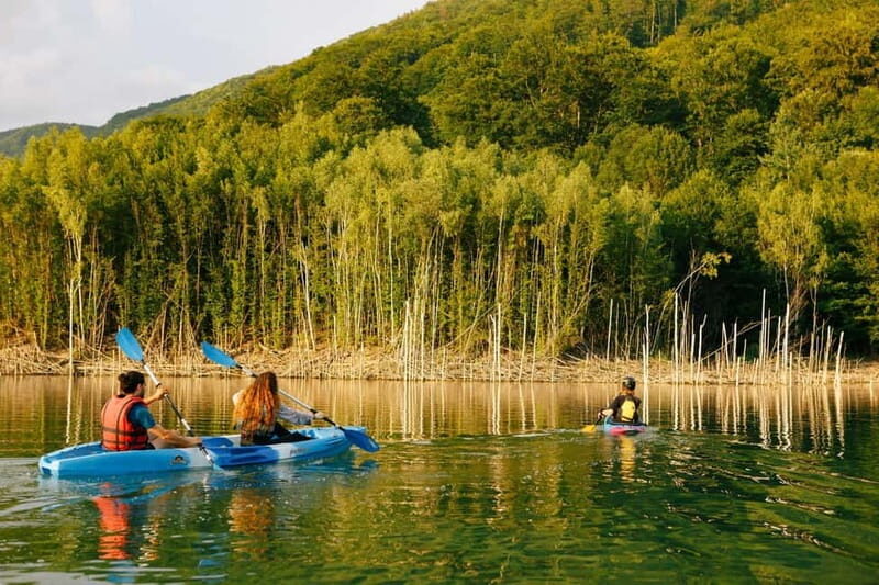 Kayaking Adventure on Siriu mountain Lake - An In-Depth Look at the Kayaking on Siriu Lake