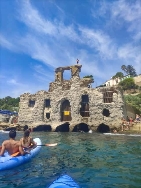Kayaking in Naples: Guided tour in the Posillipo area - Key Points
