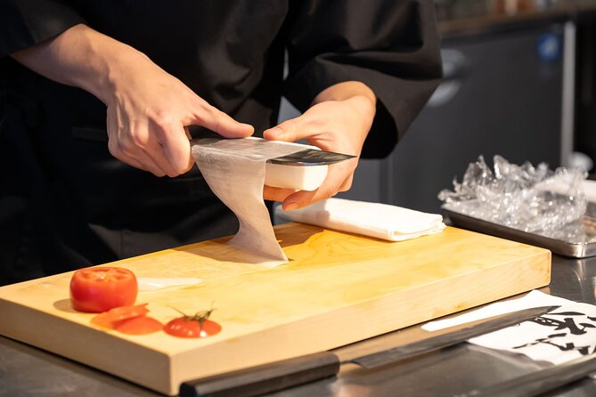 Keen Japanese Knife Experience in Tokyo - Meeting and Pickup