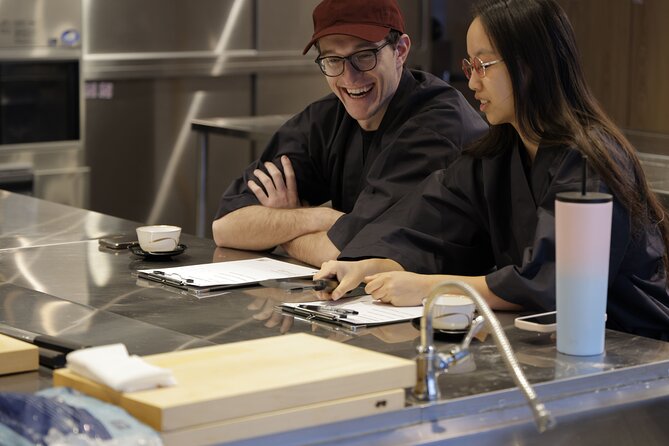Keen Japanese Knife Experience in Tokyo - Tuna Bowl Making