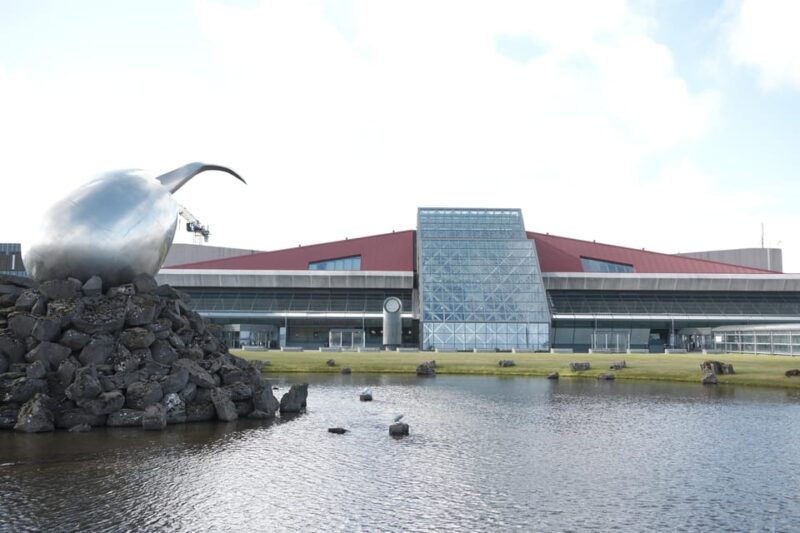 Keflavik Airport to Reykjavik Roundtrip & One-Way Transfer - Customer Experience Benefits