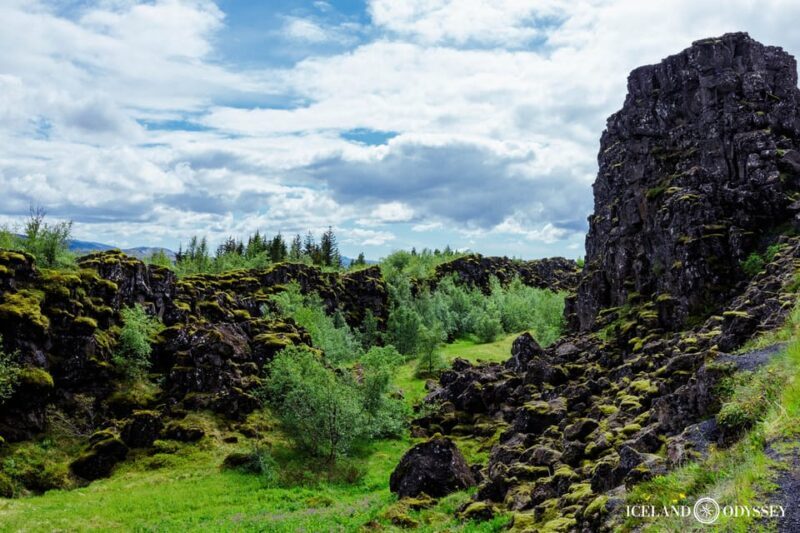 Keflavik: Golden Circle Private Tour with Airport Pickup - Exploring Kerid Volcano Crater