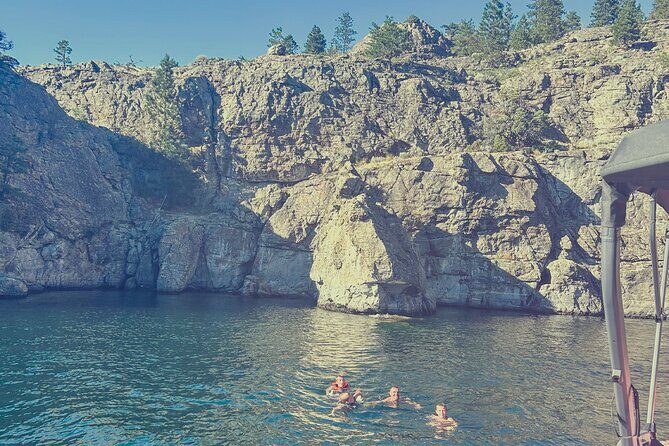 Kelowna Boat Hire Waves and Wines Boat Tour - Who Should Consider This Tour?