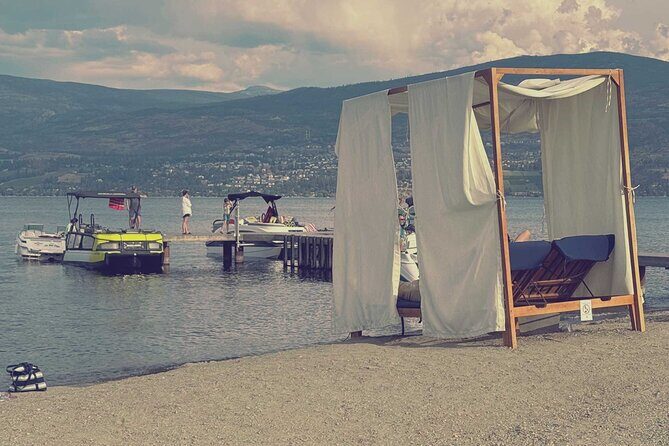 Kelowna Boat Hire Waves and Wines Boat Tour - FAQ