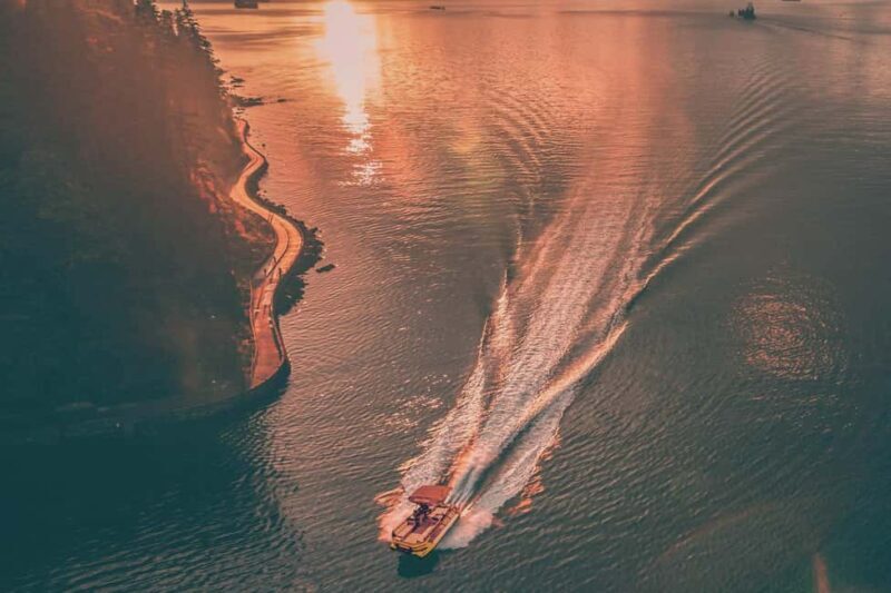 Kelowna Boat Tour on Okanagan Lake - Dusk Til Dawn - Key Points