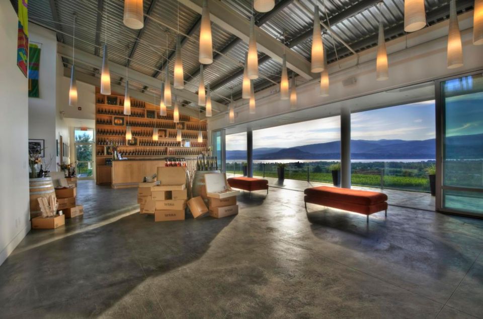 Kelowna: East Kelowna Full Day Guided Wine Tour - Key Points