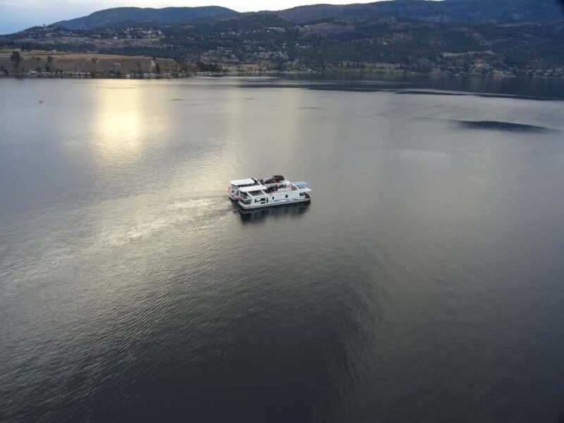 Kelowna: Okanagan Lake Sunset Cruise - Key Points