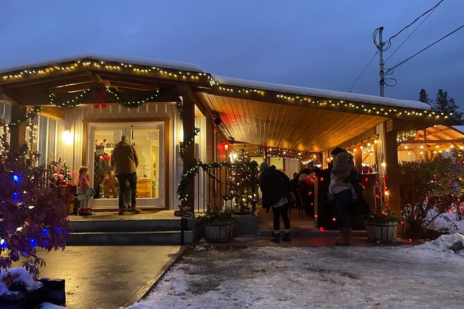 Kelowna Winery Bee Merry & Bright Holiday Light Up - Booking Information