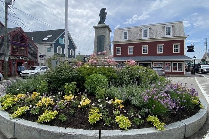 Kennebunkport Historic District Garden Stroll - Meeting Point and Start Time