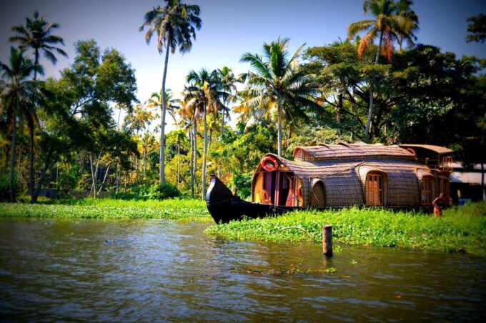 Kerala Beach & Bay Tour - Kanyakumari to Trivandrum