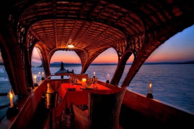 Kerala Beauty, Cochin With Alleppey Houseboat Tour (03 Days) - The Sum Up