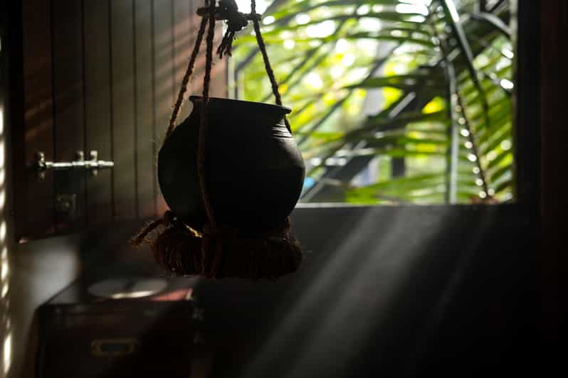 Kerala Meals Preparation Class at Kumarakom - Meet Your Instructors