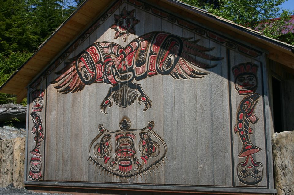 Ketchikan: Potlatch Park, City and Wildlife Private Van Tour - Tour Highlights