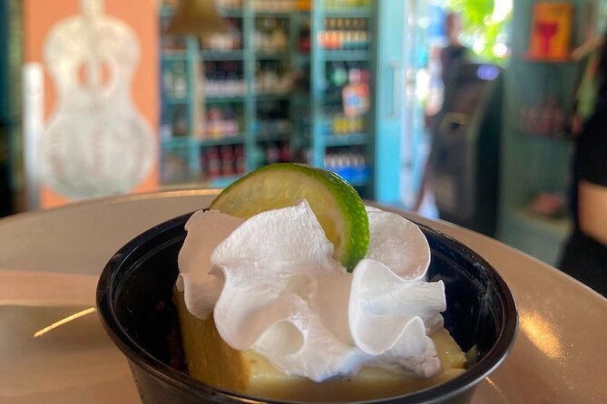 Key Lime Pie Walking Tour of Key West Historic Seaport - Indulging in Key Lime Cocktails and Mocktails