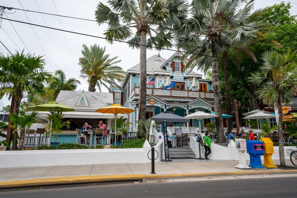 Key West: Haunted Pub Crawl Walking Tour - Cursed Dolls and Ghosts