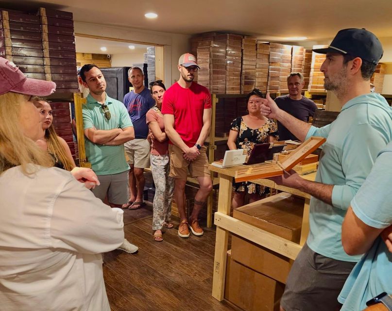 Key West: Hemingway Tour With 3 Food Tastings & 3 Cocktails - Accessibility and Accommodations
