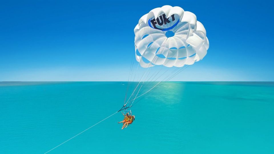 Key West: Parasailing Flights - Key Points